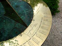 sundial-water-feature